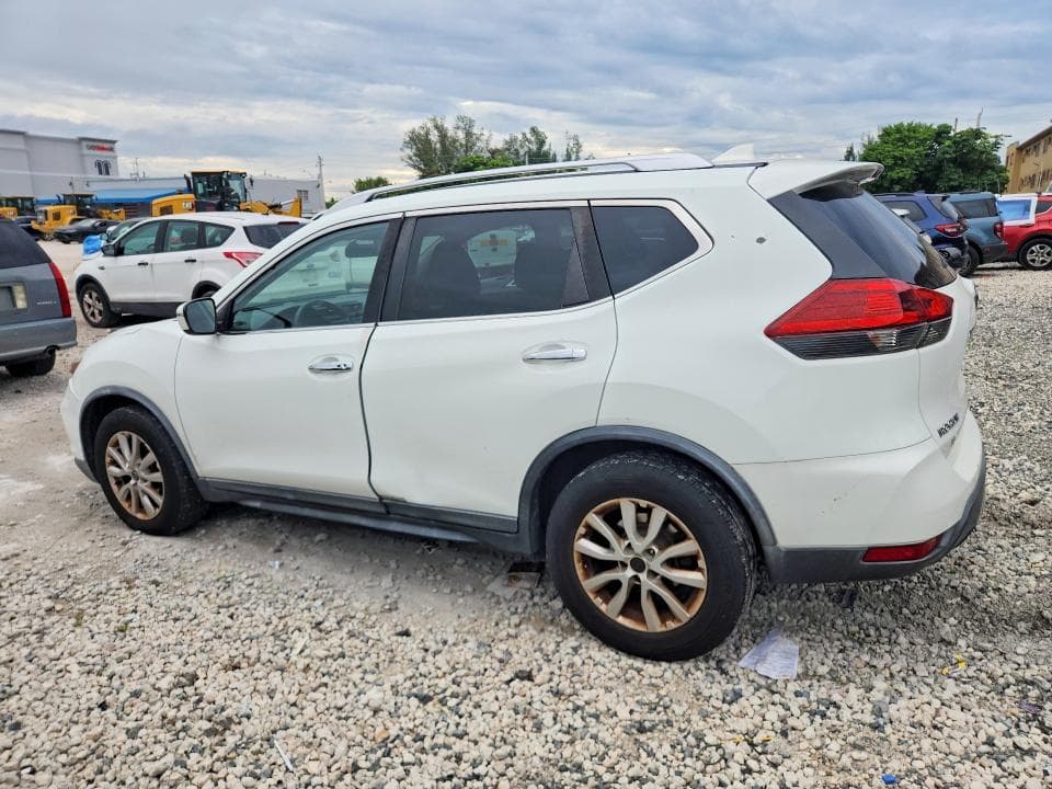 2018 NISSAN ROGUE SV 2