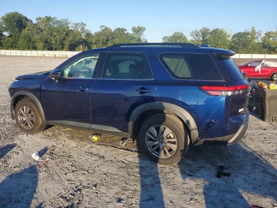 2024 NISSAN PATHFINDER SV 2