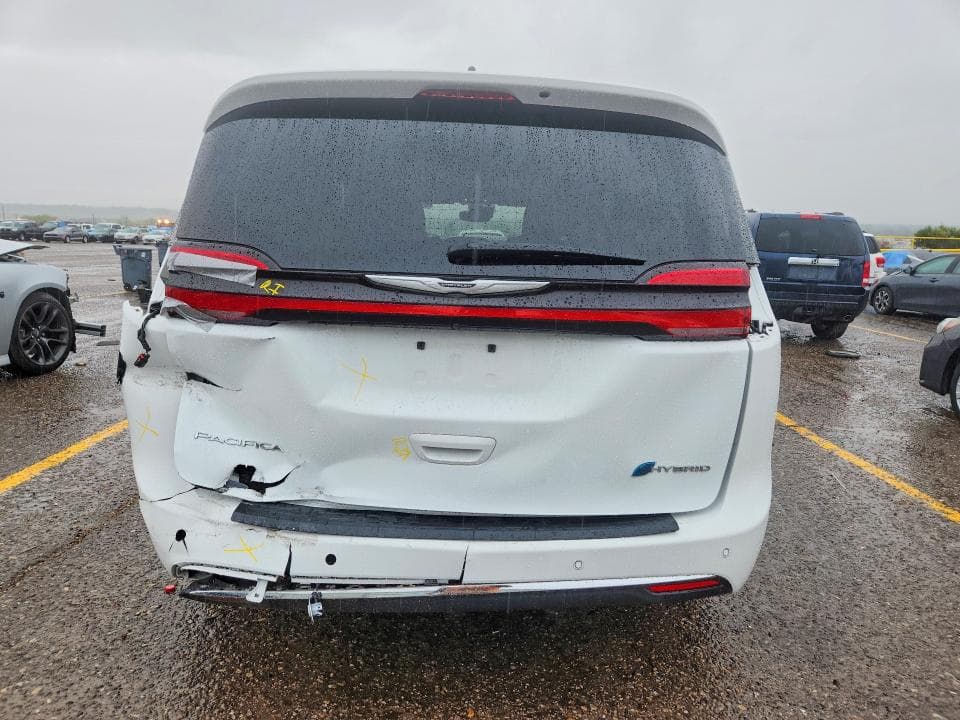 2023 CHRYSLER PACIFICA HYBRID LIMITED 6