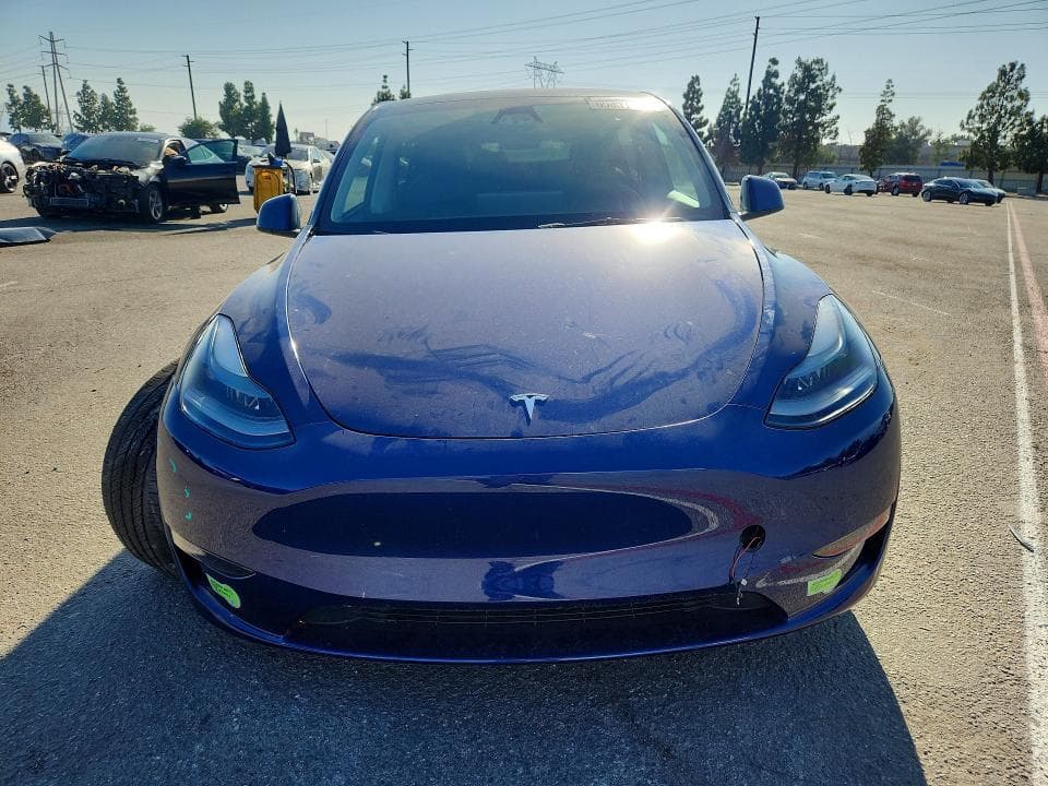2023 TESLA MODEL Y 5