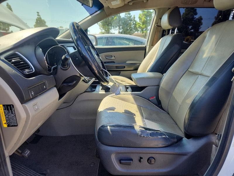 2017 KIA SEDONA LX 7