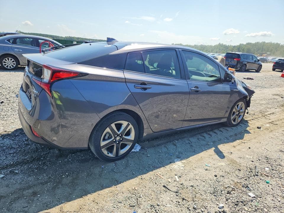 2021 TOYOTA PRIUS XLE 3