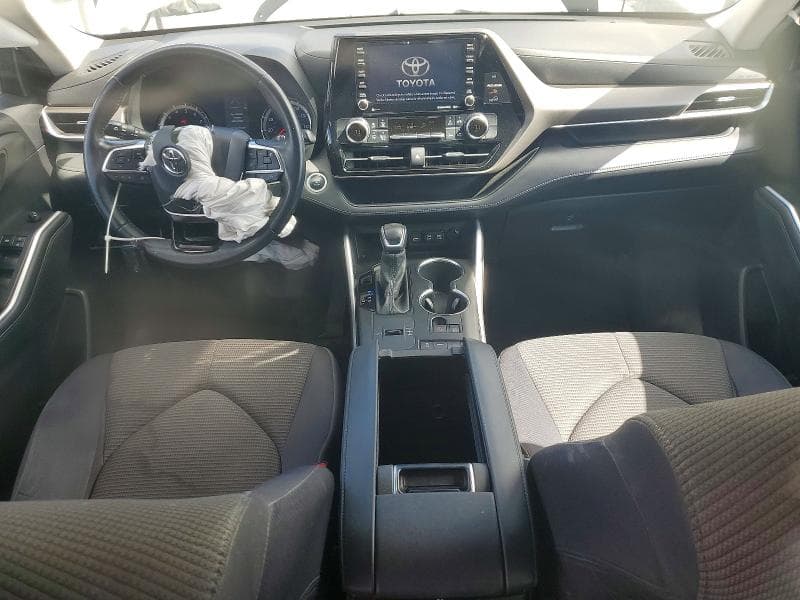 2021 TOYOTA HIGHLANDER LE 8