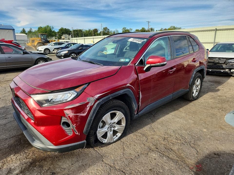 2021 TOYOTA RAV4 XLE