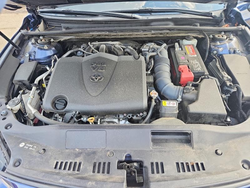 2019 TOYOTA AVALON LIMITED 11