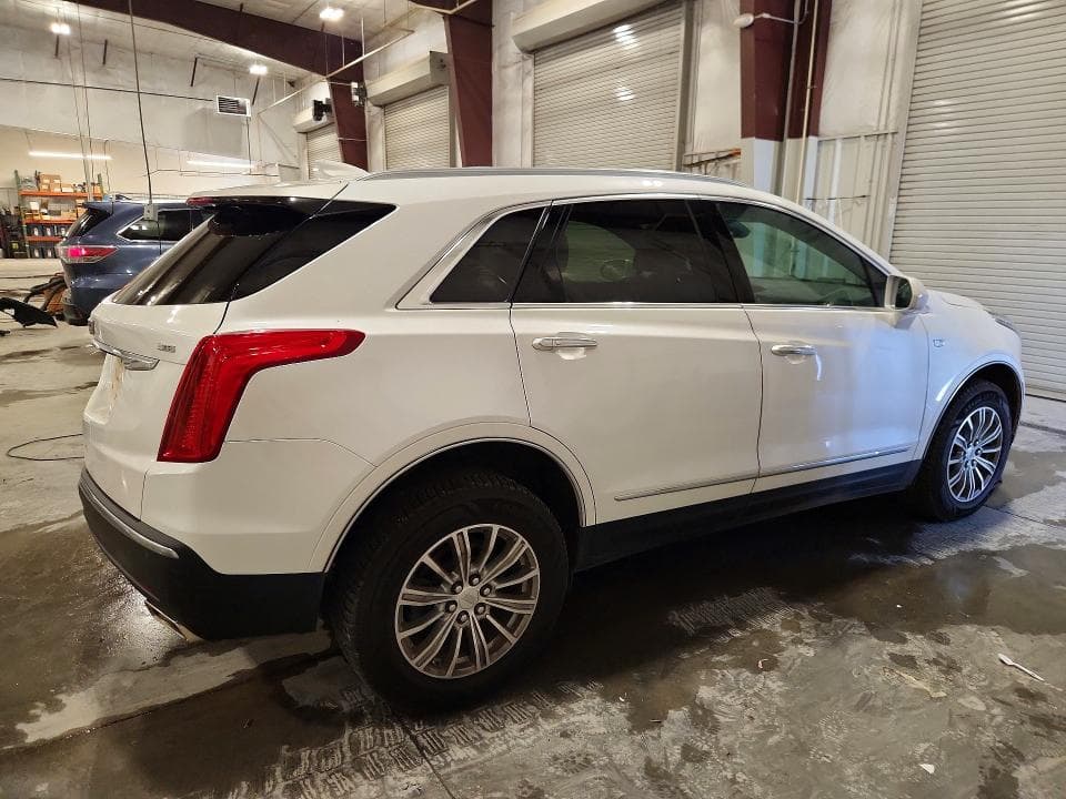 2018 CADILLAC XT5 LUXURY 3