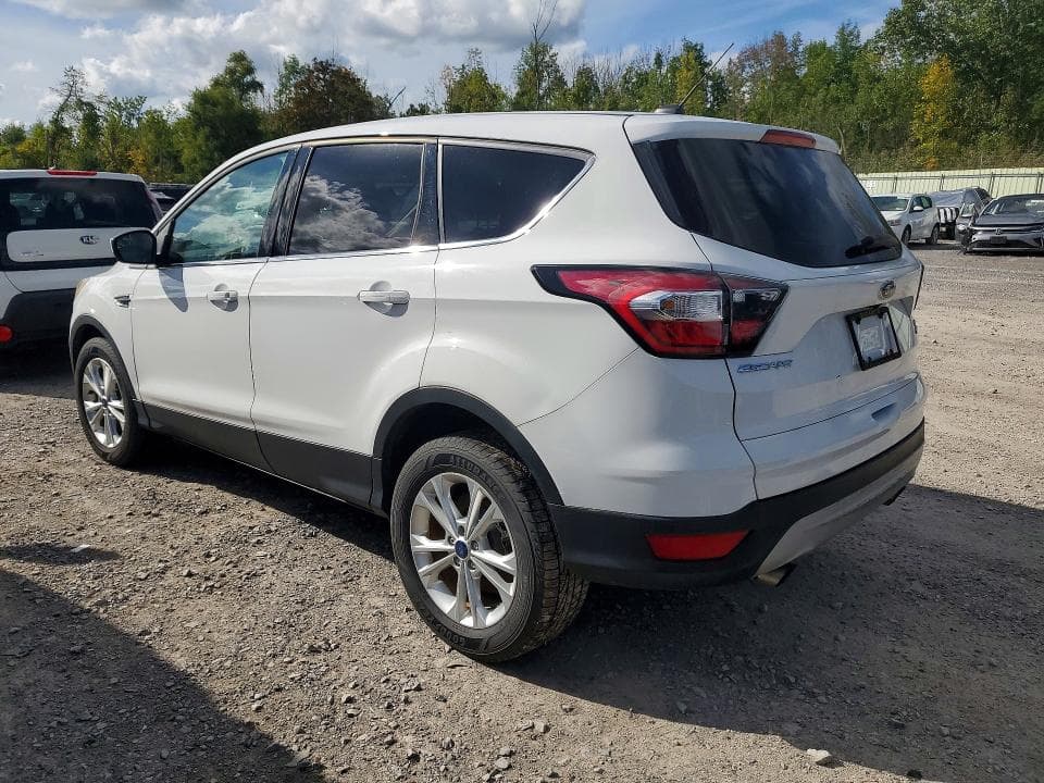 2017 FORD ESCAPE SE 2