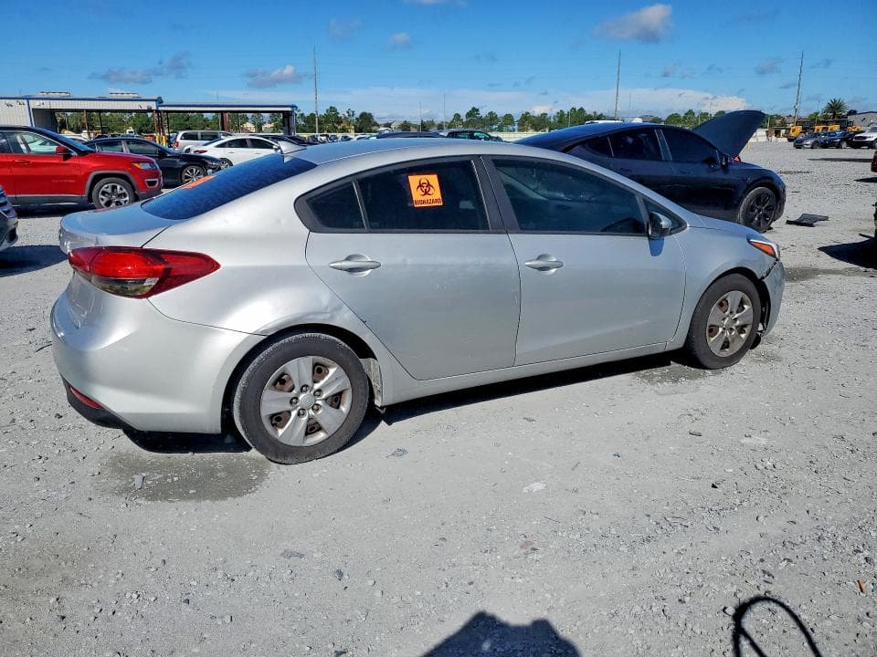 2017 KIA FORTE LX 3