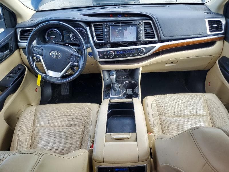 2017 TOYOTA HIGHLANDER HYBRID LIMITED 8