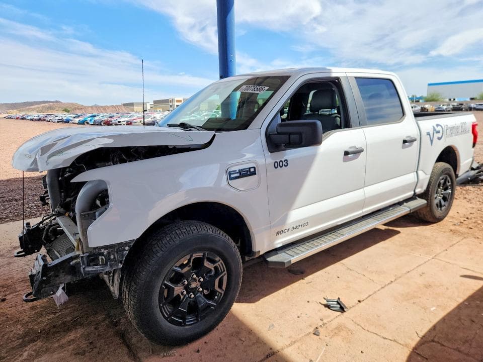 2025 FORD F150 LIGHTNING PRO - 1