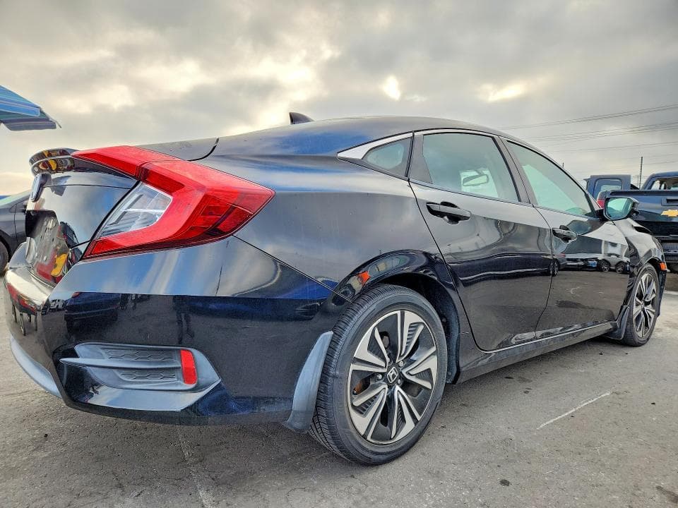 2017 HONDA CIVIC EXL 3