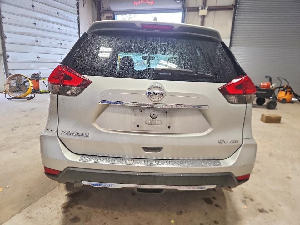2017 NISSAN ROGUE SV 6