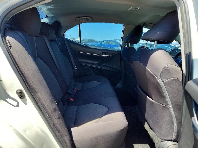 2022 TOYOTA CAMRY LE 10