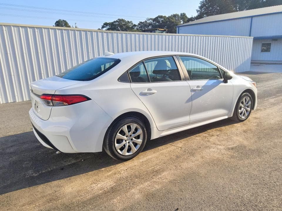 2020 TOYOTA COROLLA LE 3