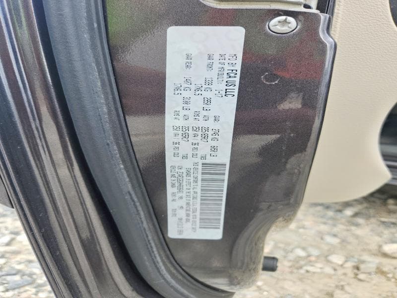 2017 DODGE GRAND CARAVAN SE 13