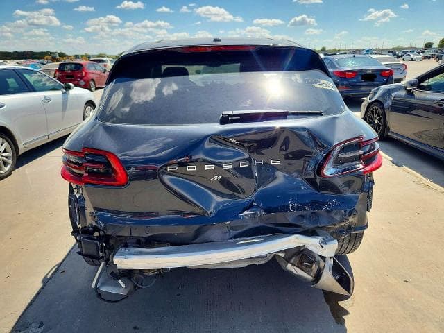 2018 PORSCHE MACAN 6