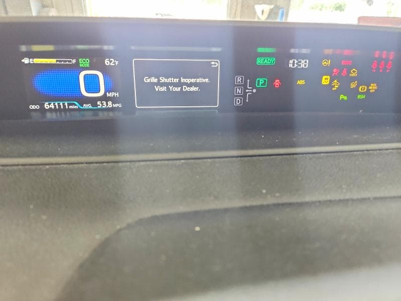 2019 TOYOTA PRIUS LE 9