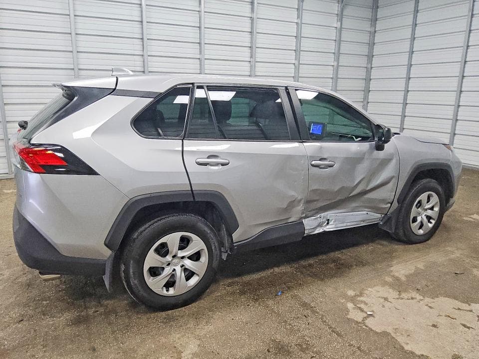 2024 TOYOTA RAV4 LE 3