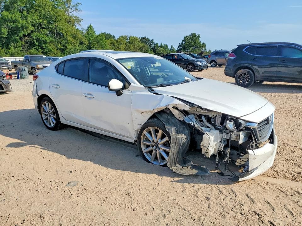 2017 MAZDA 3 TOURING 4