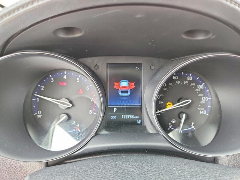 2019 TOYOTA C-HR LE 9
