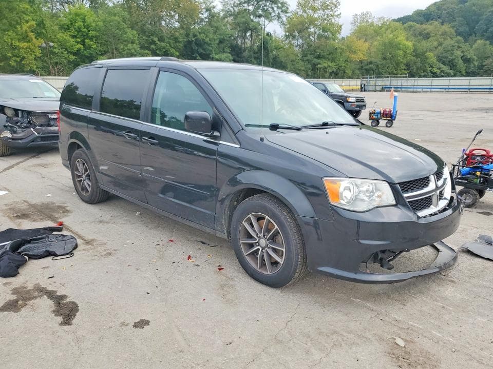 2017 DODGE GRAND CARAVAN SXT 4