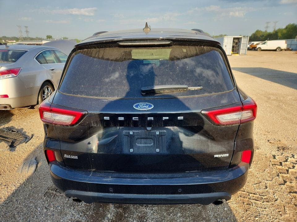 2024 FORD ESCAPE ST LINE 6