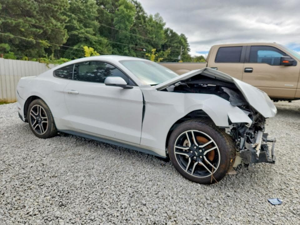 2021 FORD MUSTANG 4