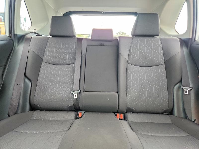 2025 TOYOTA RAV4 HYBRID XLE 10