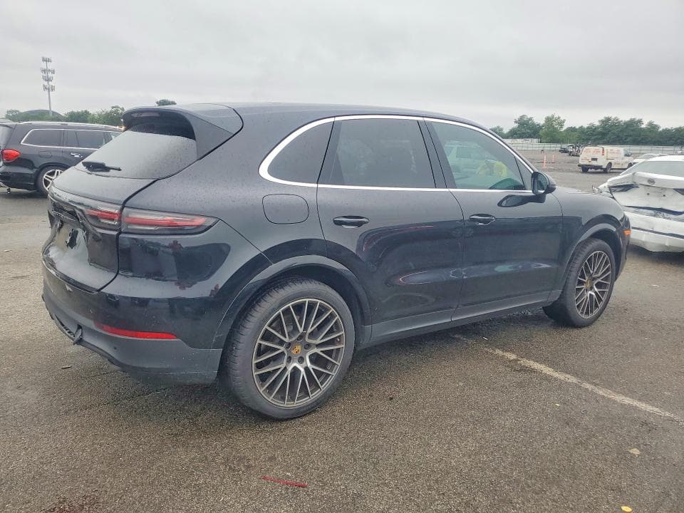 2022 PORSCHE CAYENNE 3