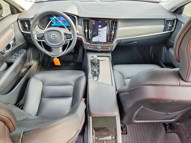 2023 VOLVO S90 PLUS 8