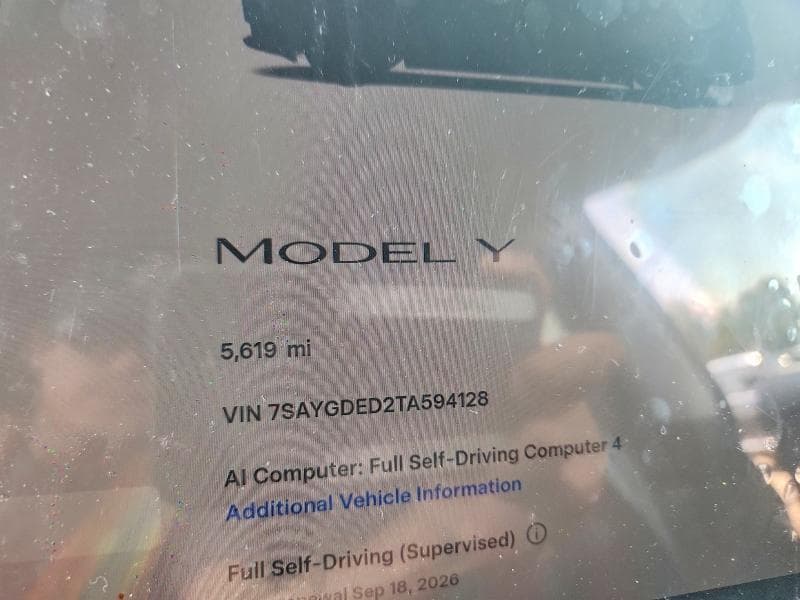 2026 TESLA MODEL Y 9