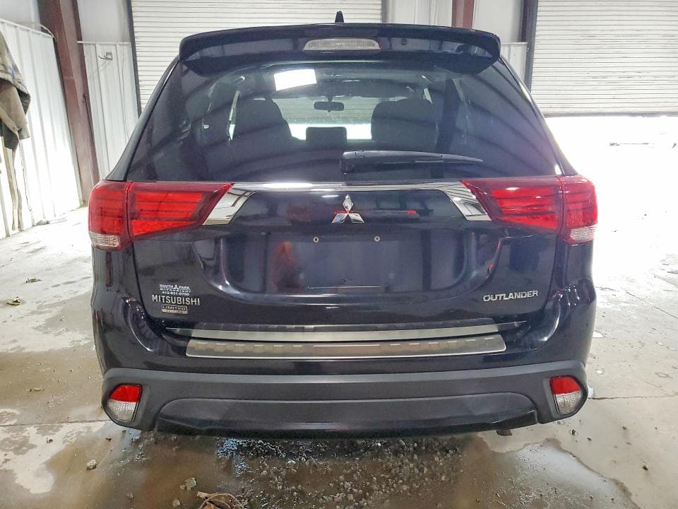 2018 MITSUBISHI OUTLANDER SE 6