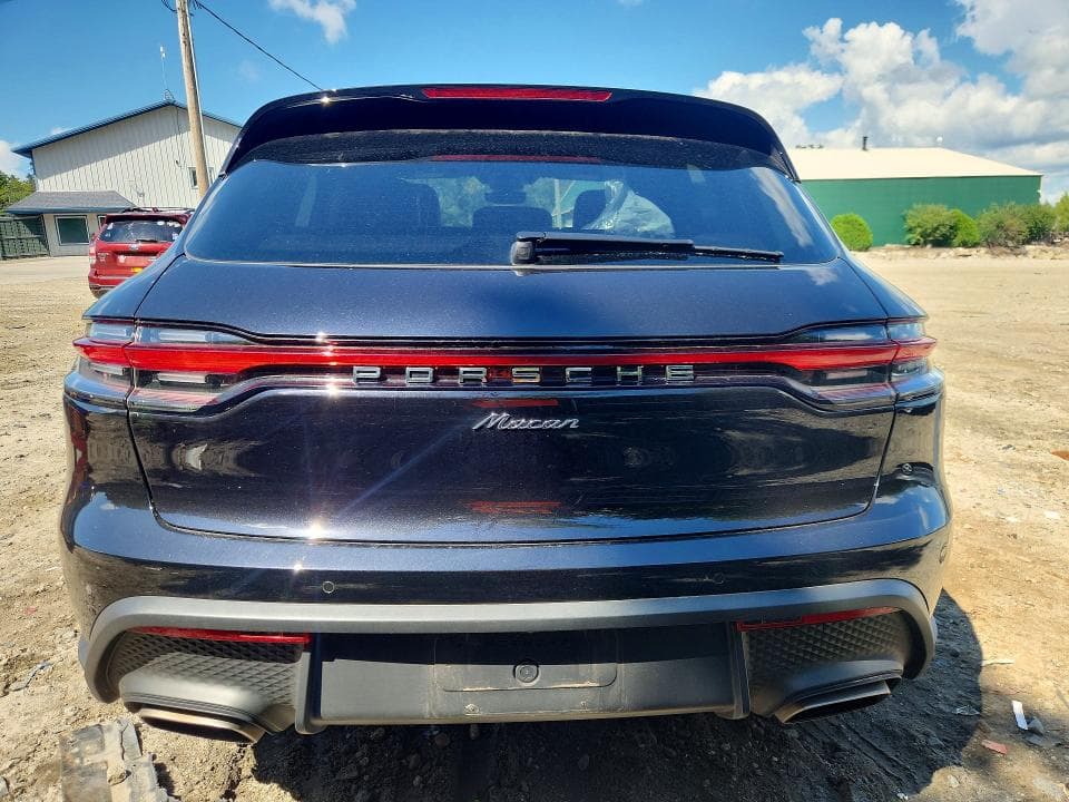 2026 PORSCHE MACAN BASE 6