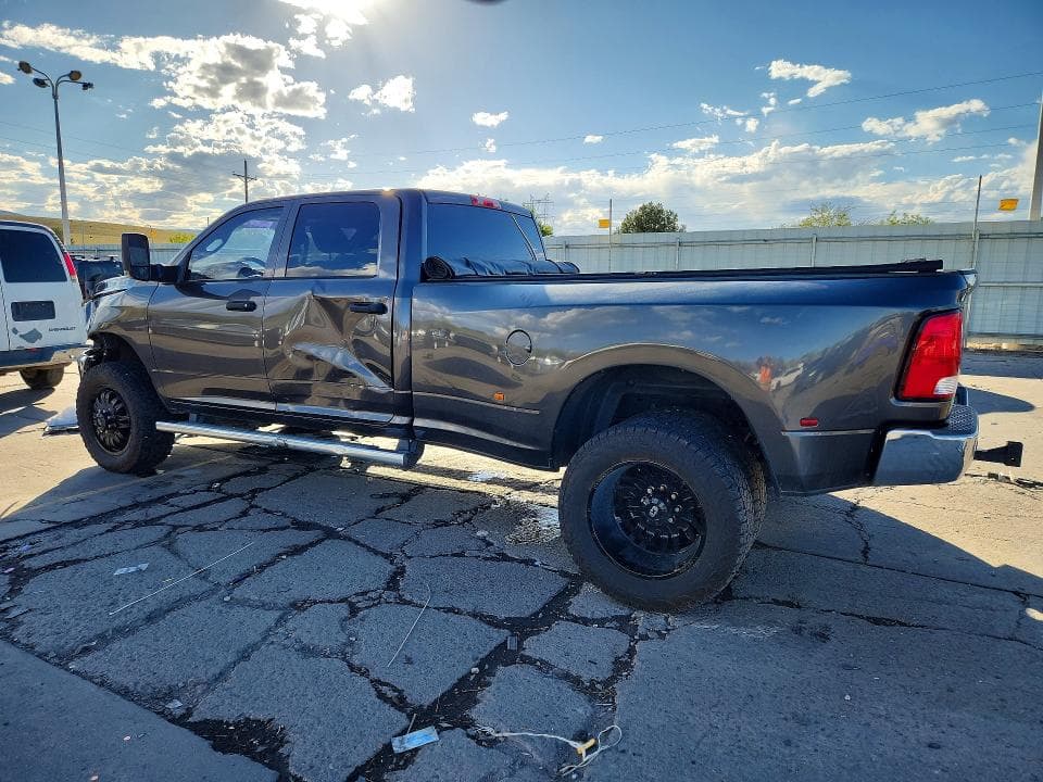 2017 RAM 3500 ST 2