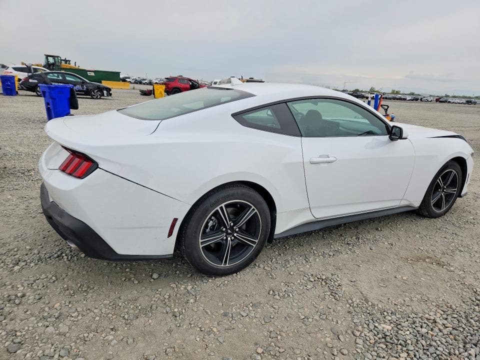 2025 FORD MUSTANG 3