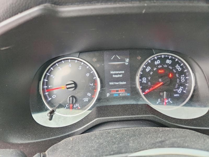 2019 TOYOTA RAV4 LE 9