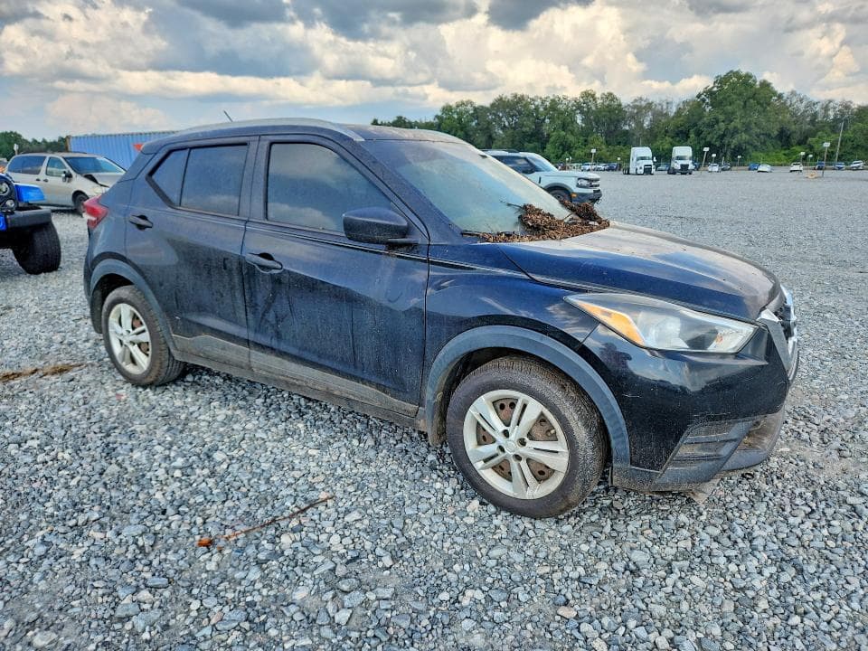 2019 NISSAN KICKS S 4