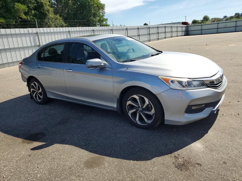 2017 HONDA ACCORD EX 4