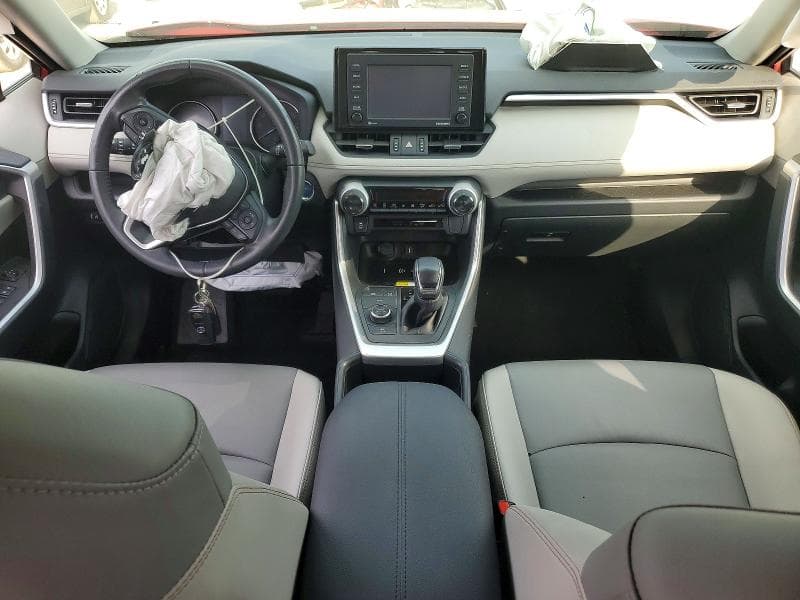 2022 TOYOTA RAV4 XLE PREMIUM 8