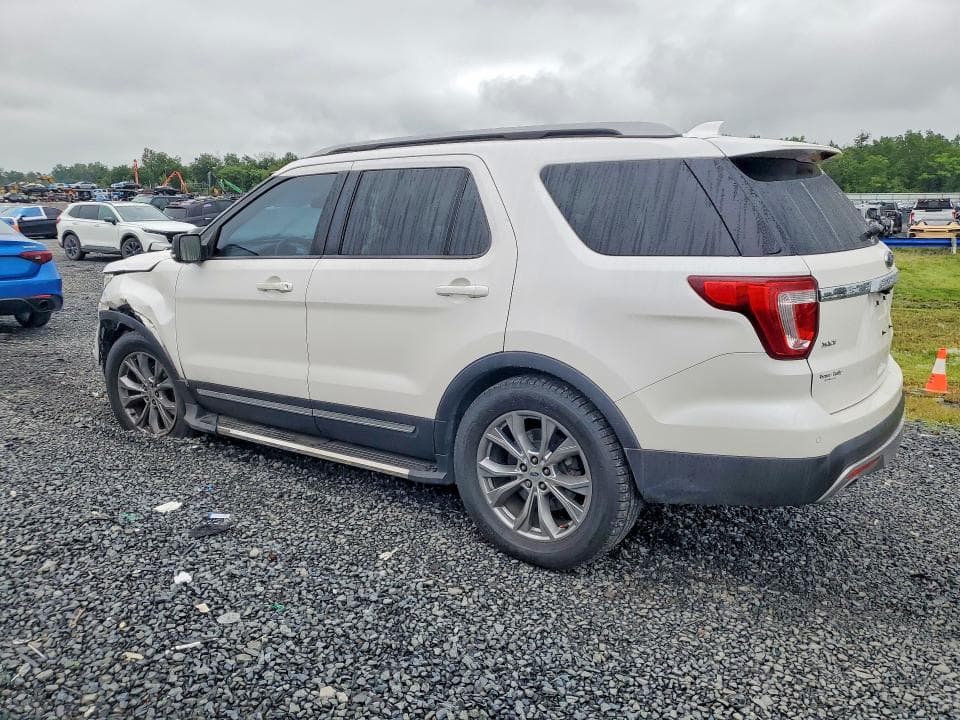 2017 FORD EXPLORER XLT 2