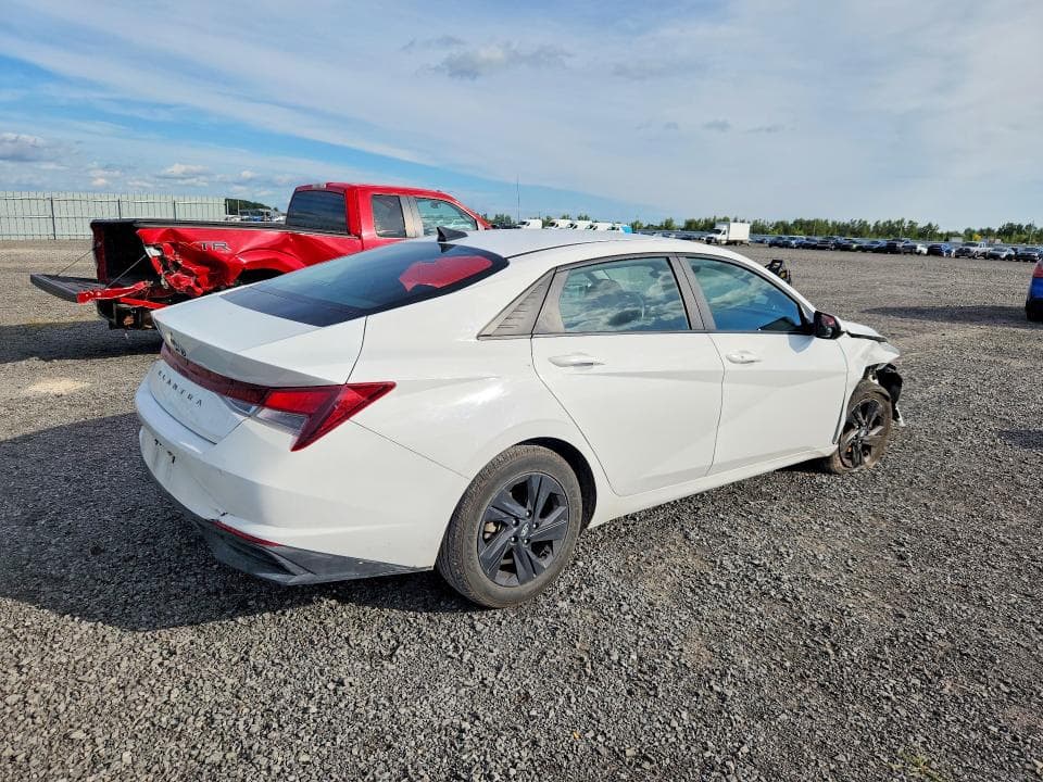 2021 HYUNDAI ELANTRA SEL 3