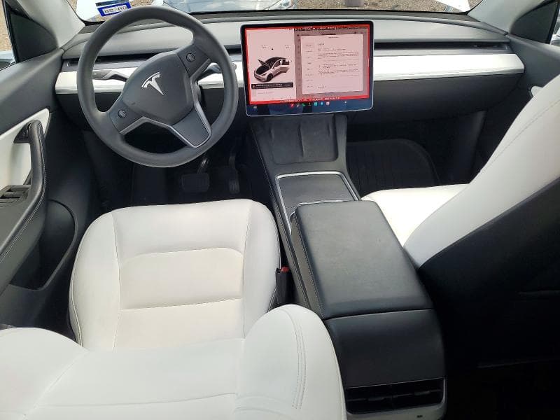 2021 TESLA MODEL Y 8