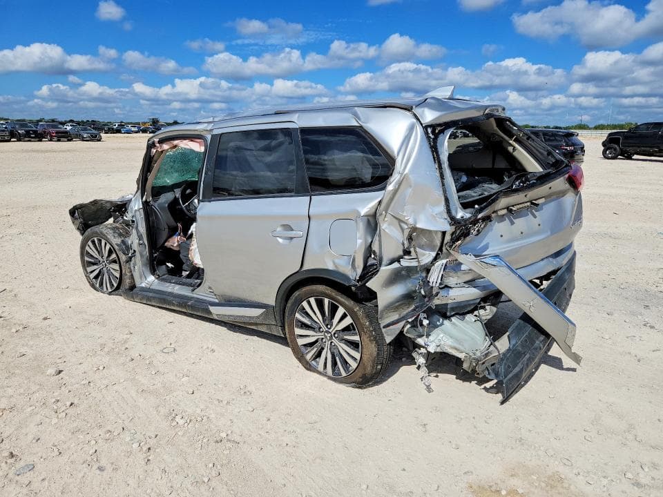 2019 MITSUBISHI OUTLANDER SE 2
