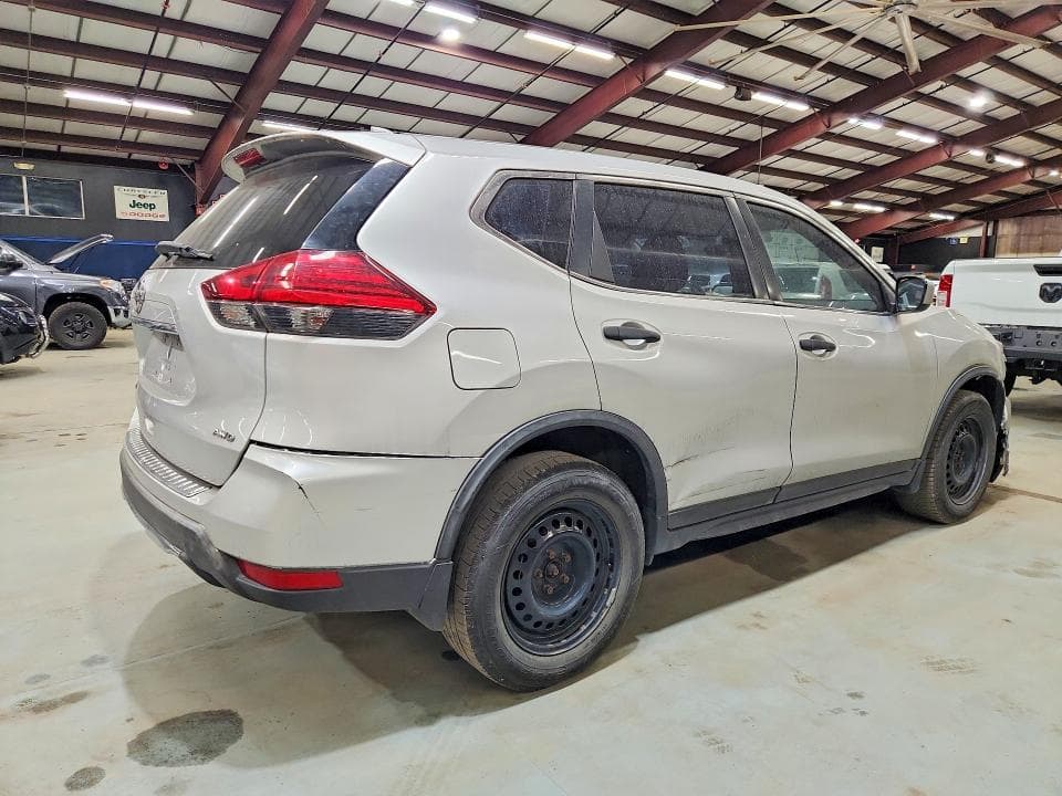 2017 NISSAN ROGUE S 3