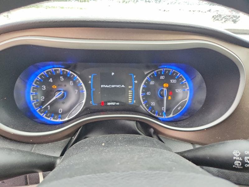 2017 CHRYSLER PACIFICA TOURING 9