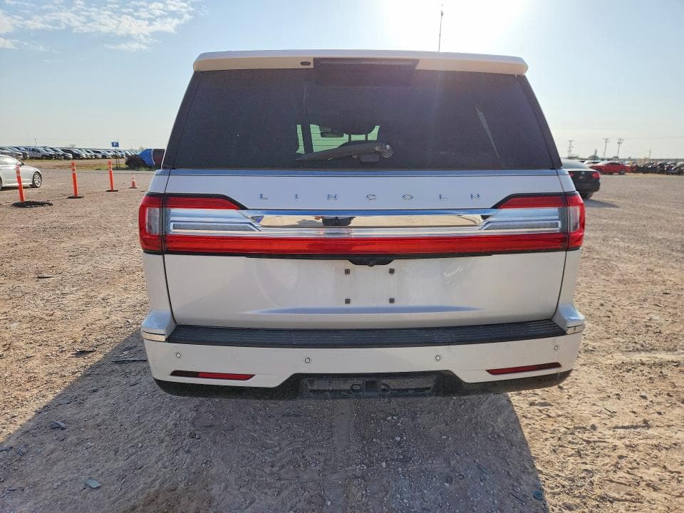 2018 LINCOLN NAVIGATOR SELECT 6
