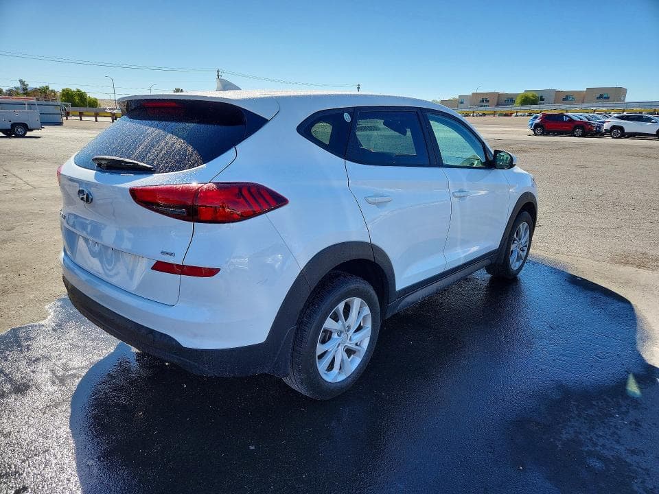 2020 HYUNDAI TUCSON SE 3