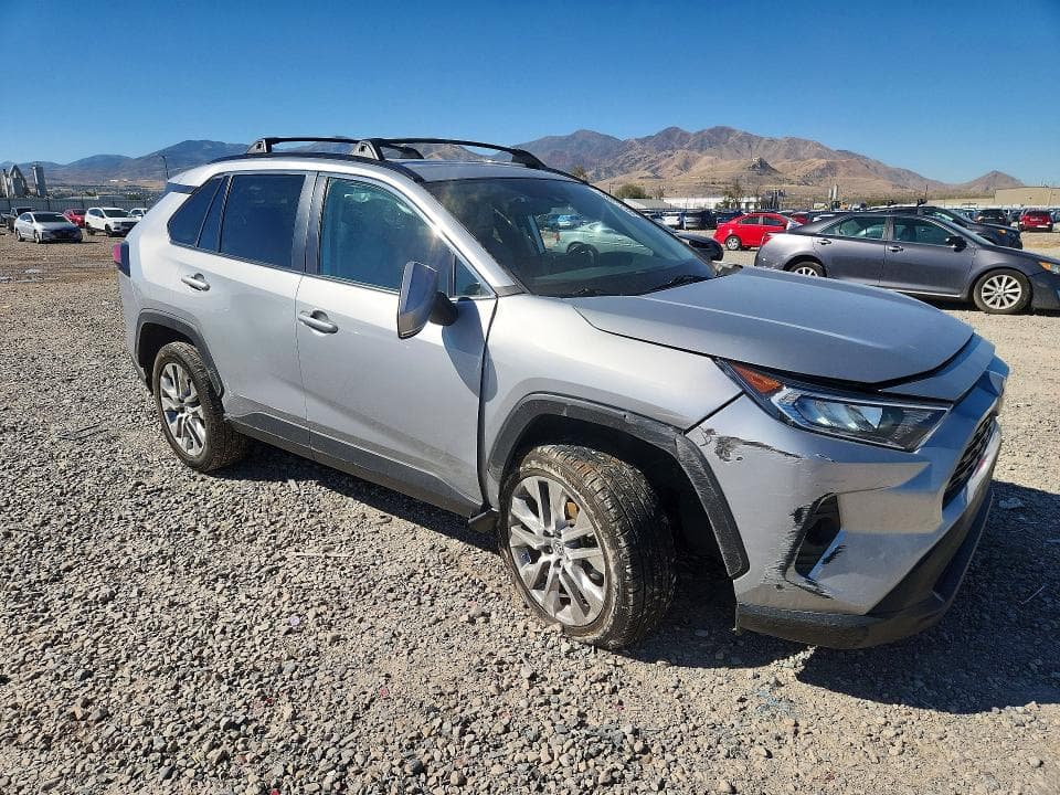 2019 TOYOTA RAV4 XLE PREMIUM 4