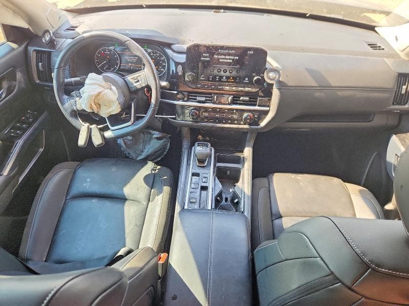 2025 NISSAN PATHFINDER SL 8