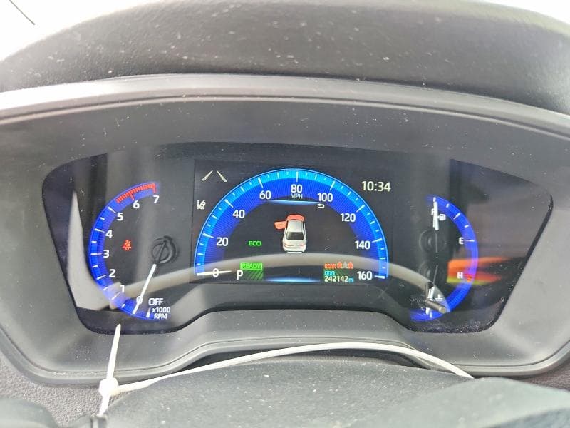 2021 TOYOTA COROLLA LE 9